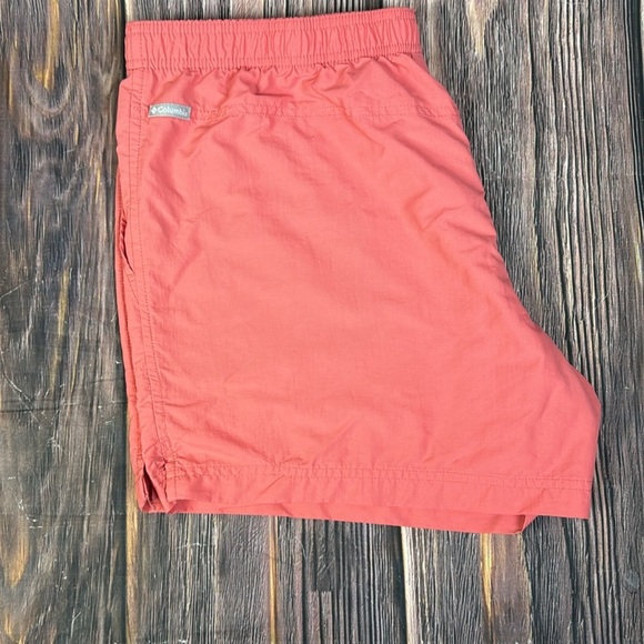 Columbia Coral Colored Athletic Shorts - Picture 3 of 11